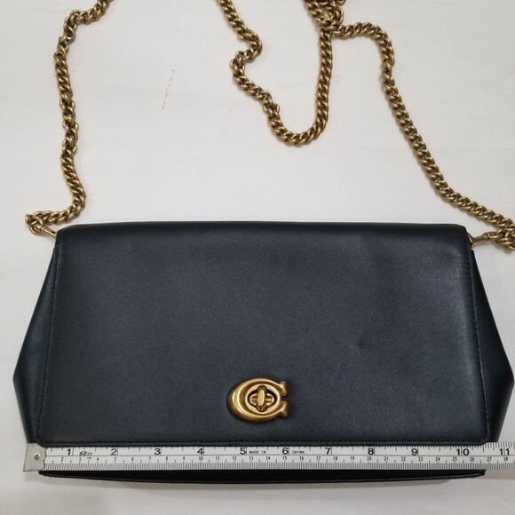 Coach Crossbody/Shoulder bag in black with gold removable chain - Picture 4 of 14